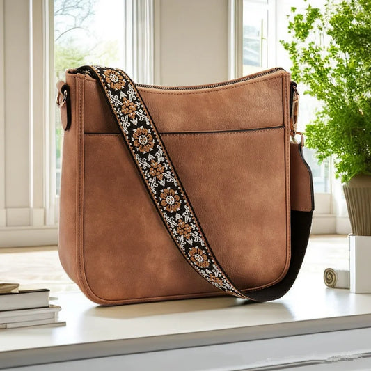 Classic Crossbody Bag | Amara