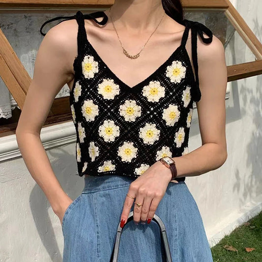 Women Daisy Crochet Crop Top | Lila