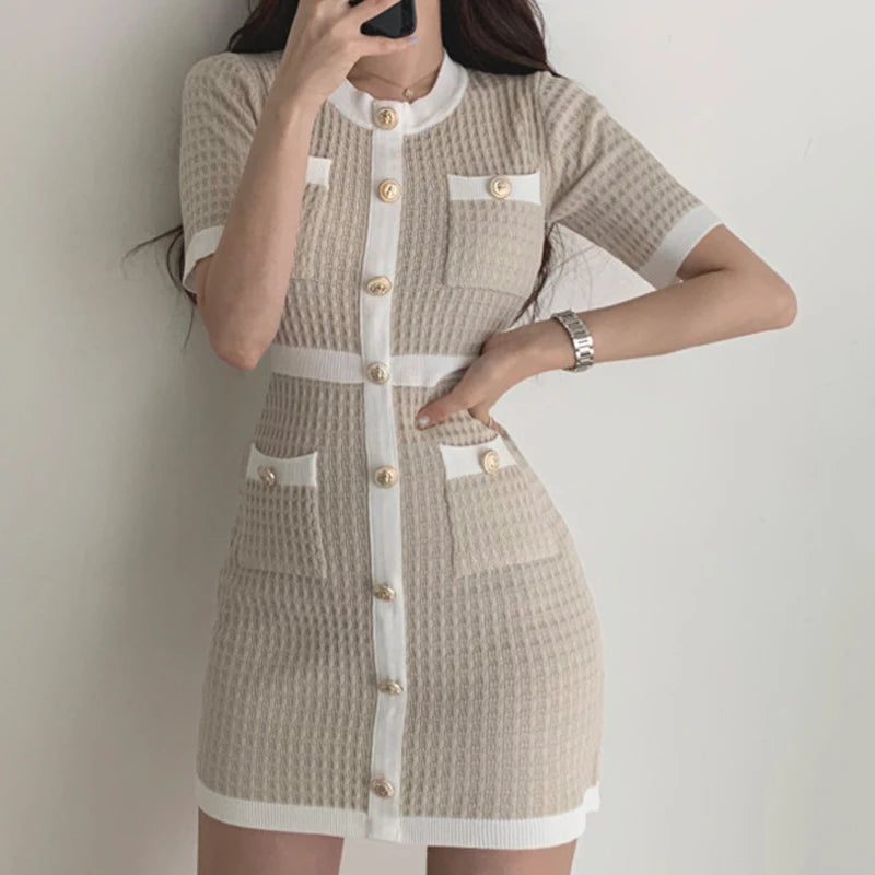 Chic Buttoned Shirt Dress | Elise