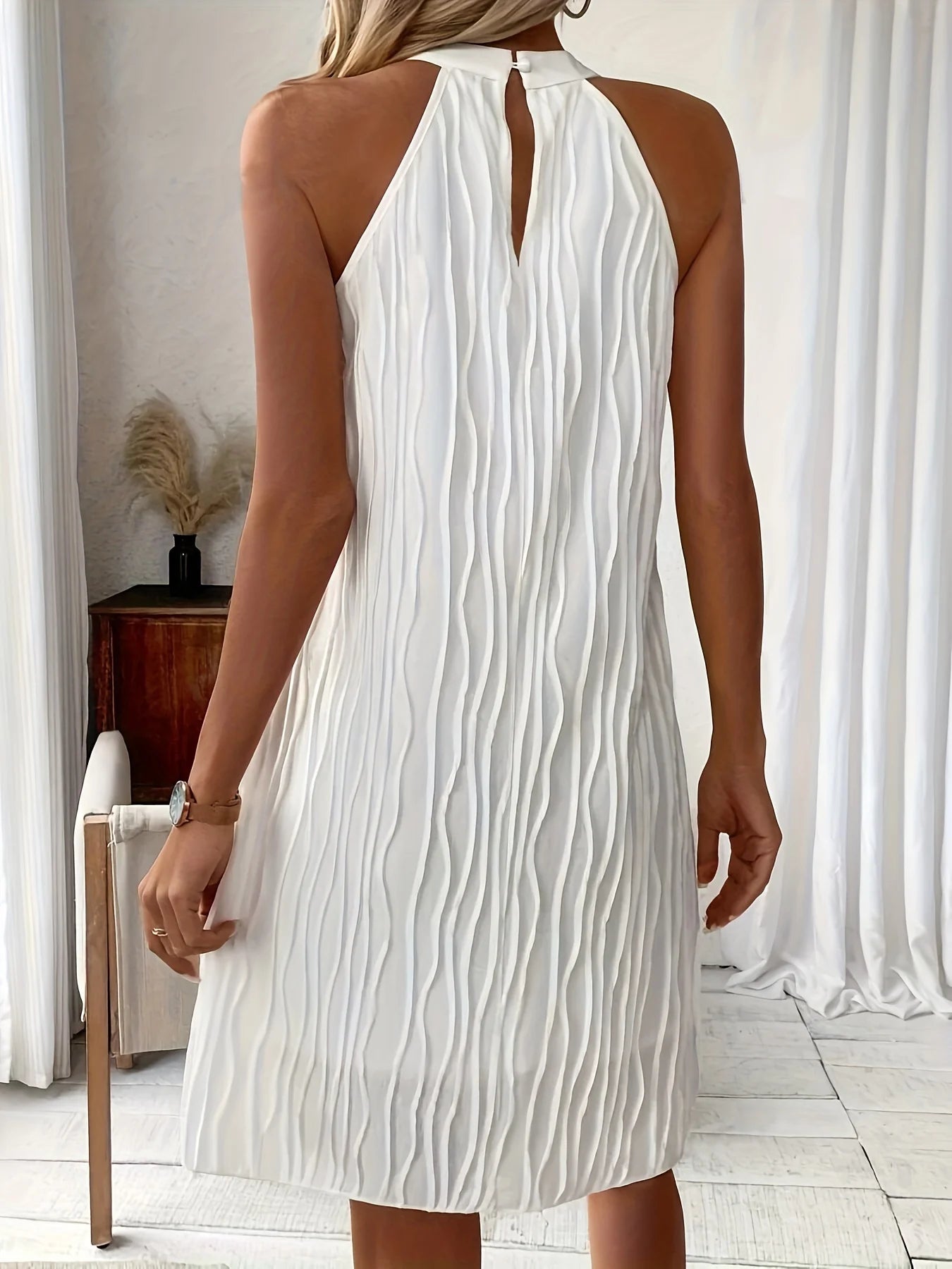 Sleeveless Pleated Halter Dress | Tania