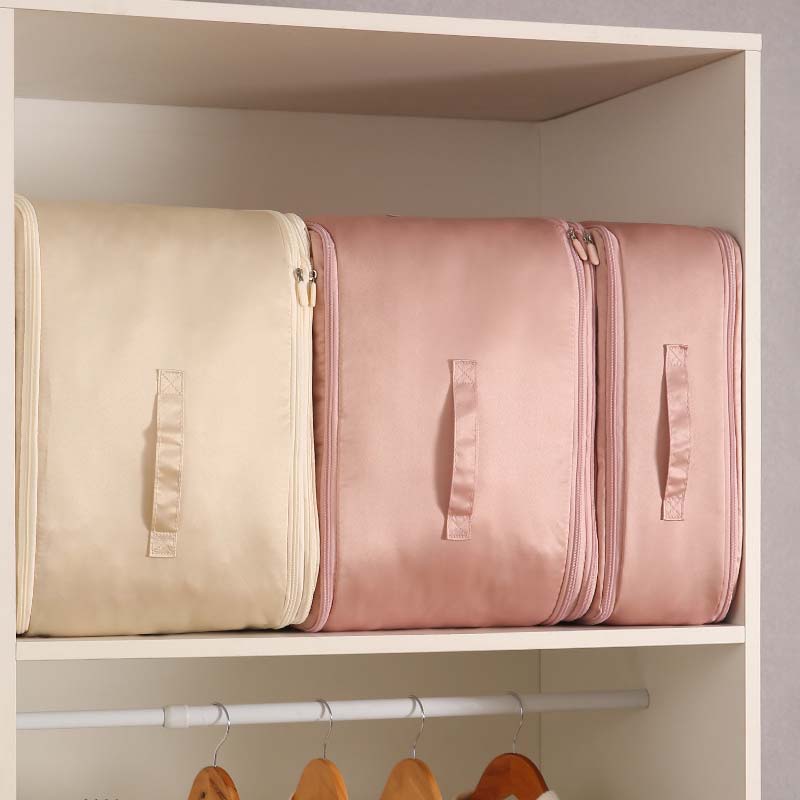 Ultra Space-Saving Compression Storage Bags for Clothes and Bedding – Waterproof, Durable, Lightweight with Reinforced Handles 8