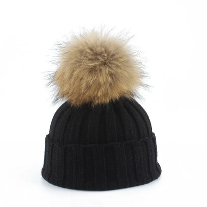 Mila – Winter Knitted Pom Beanie – Fun & Fashionable