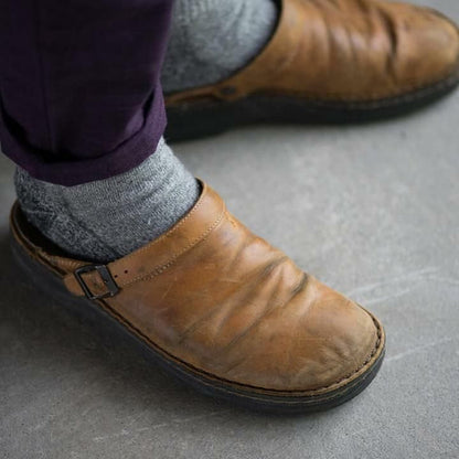 Men Classic Leather Slip-On Clogs | Cardo