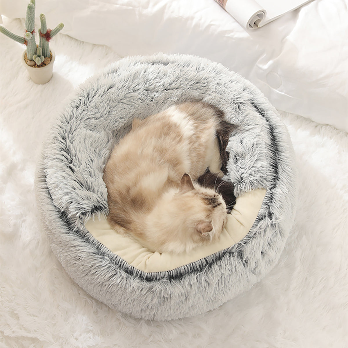 Cozy Pet Bed Plush for Dogs and Cats | Snugpaw-2