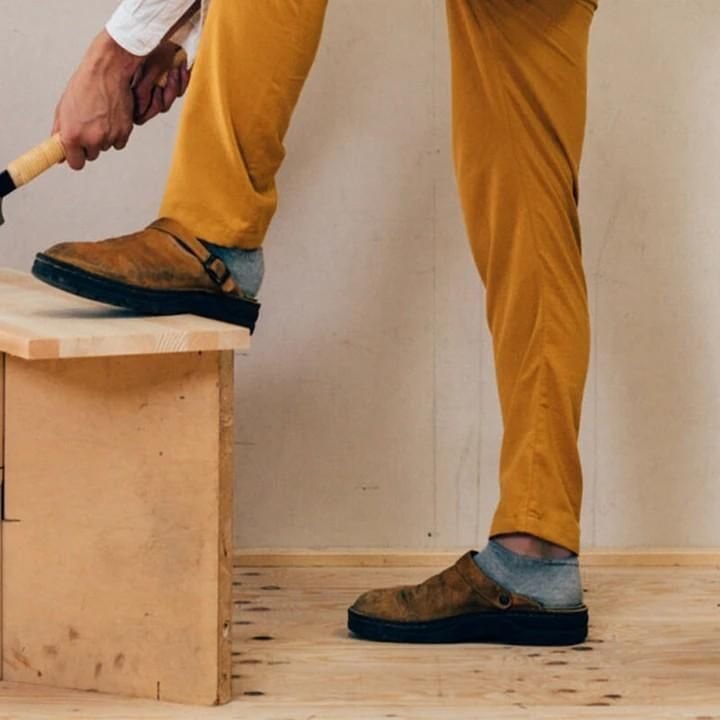 Men Classic Leather Clogs | Stride