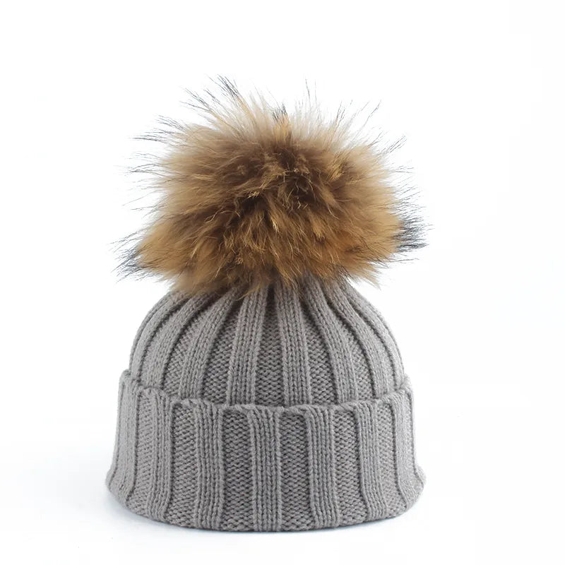 Mila – Winter Knitted Pom Beanie – Fun & Fashionable