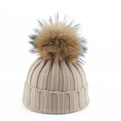 Mila – Winter Knitted Pom Beanie – Fun & Fashionable