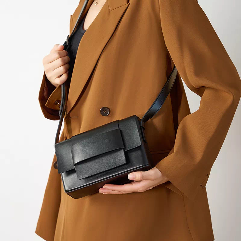 Modern Leather Crossbody Bag | Emmy