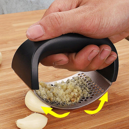 Stainless Steel Garlic Press – Ergonomic Handheld Crusher