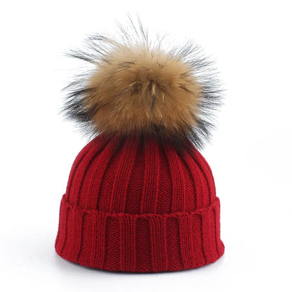 Mila – Winter Knitted Pom Beanie – Fun & Fashionable