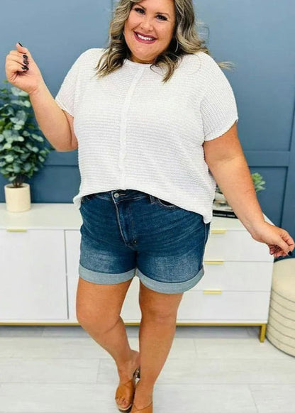 Women Casual Shorts Beige Cotton | Avery-3
